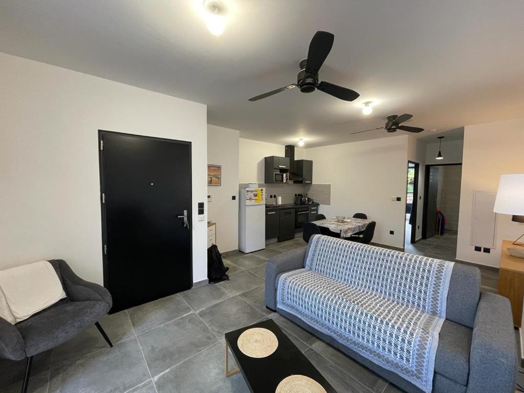 Apartmán Leu Girembelle Saint-Leu Exteriér fotografie